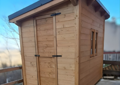 Rimessa per attrezzi da giardino